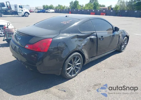 2015 Infiniti Q60 z USA, uszkodzony, nr VIN JN1CV6EL9FM890233